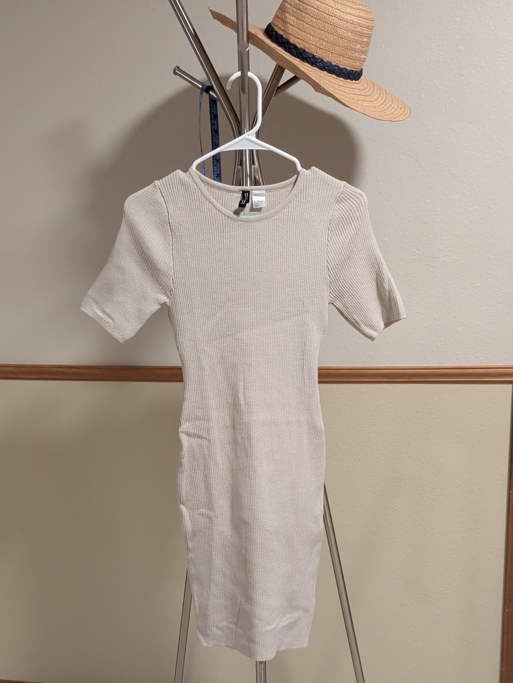 H&M Cream Ribbed Short-Sleeve Midi Dress